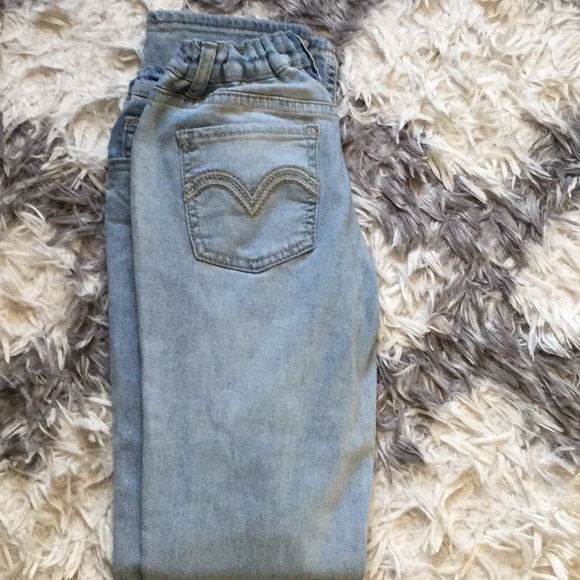 Skinny Low Waisted Levi’s Jeans - Picture 2 of 4